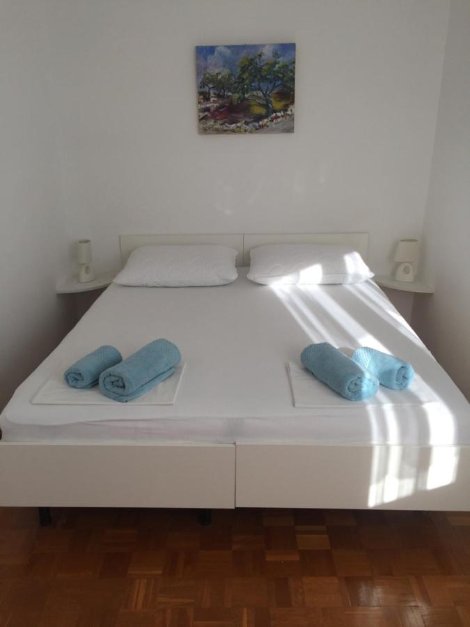 Schreng Apartments Malinska Eksteriør bilde