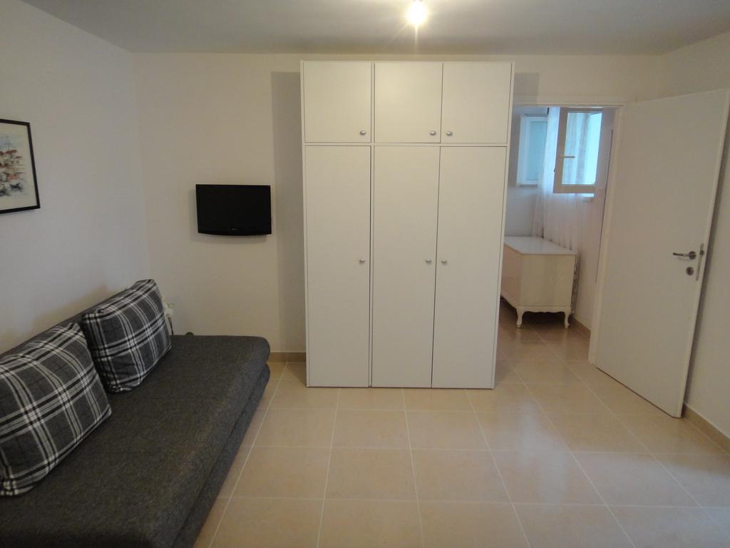 Schreng Apartments Malinska Eksteriør bilde