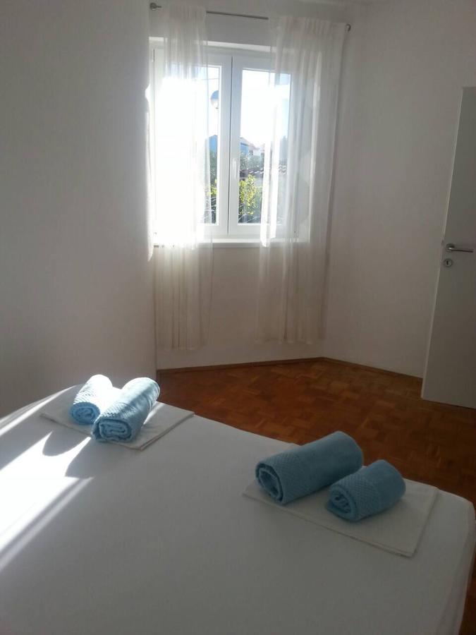 Schreng Apartments Malinska Eksteriør bilde